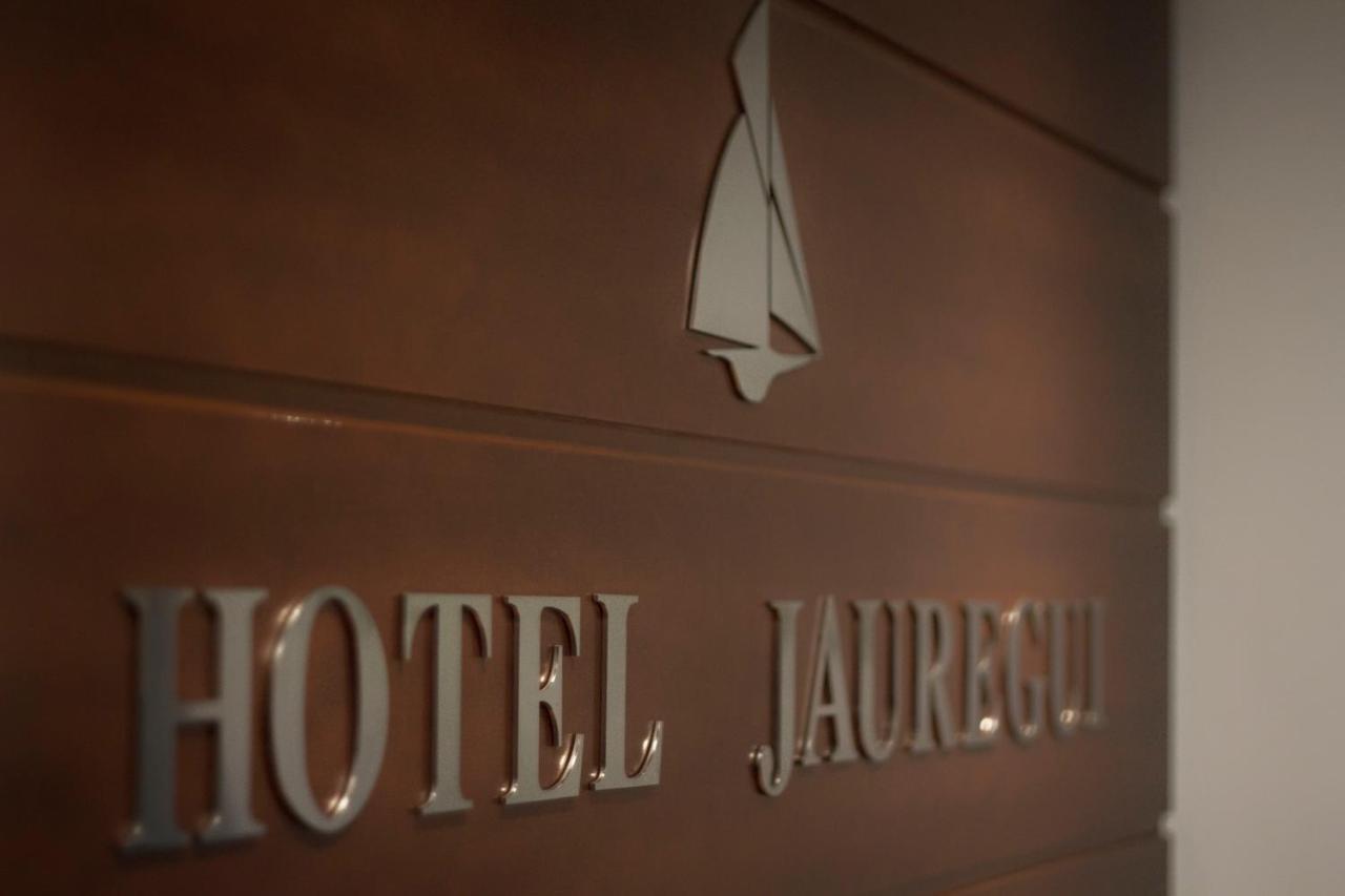 Apartamentos Sercotel Jauregui Hondarribia Exterior foto